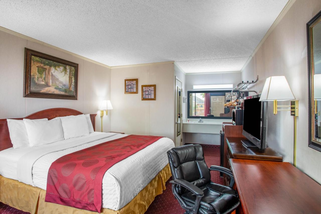 Motel Ramada By Wyndham Branson Extérieur photo
