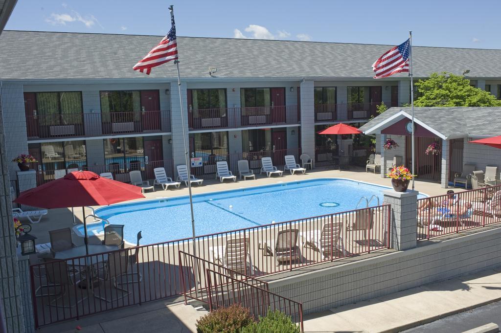 Motel Ramada By Wyndham Branson Extérieur photo