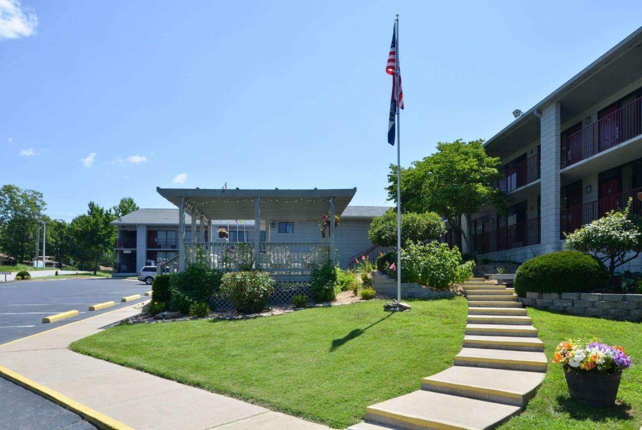 Motel Ramada By Wyndham Branson Extérieur photo